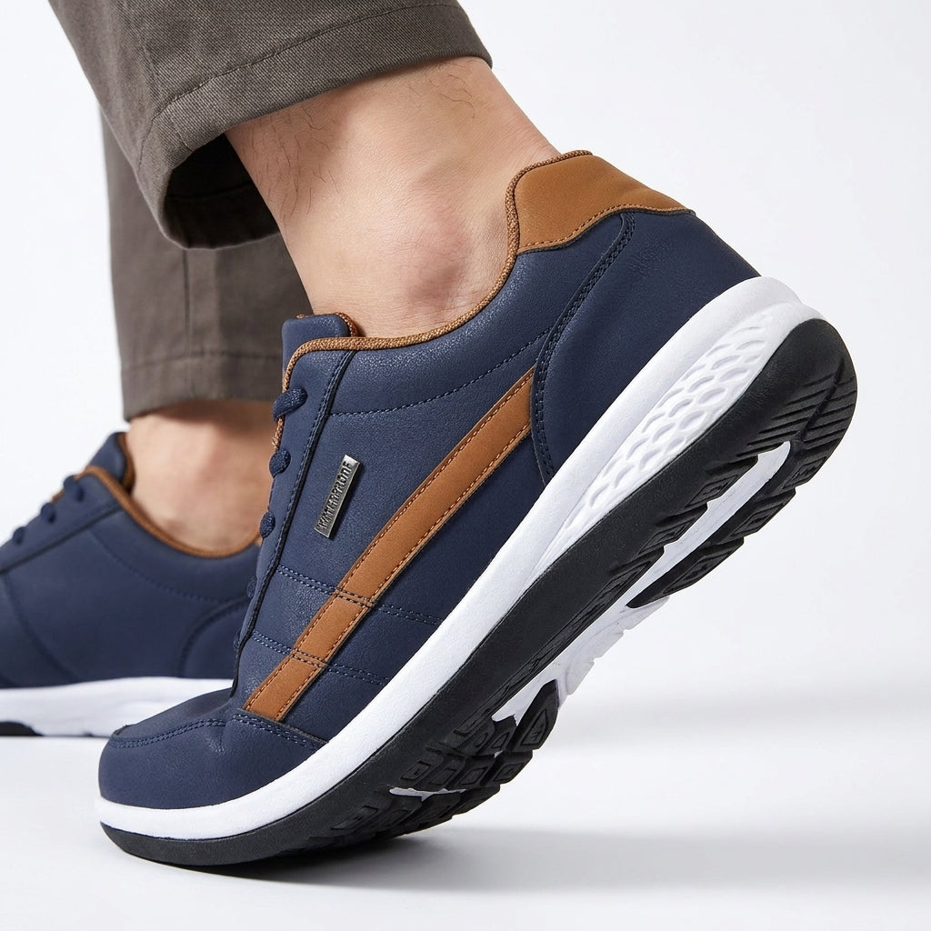 Dunmore Lightweight Sneakers – view 2